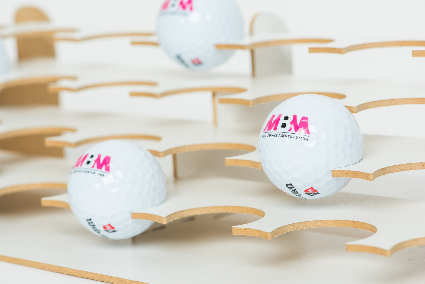 28er Golfball-Display - Platz für Erinnerungen